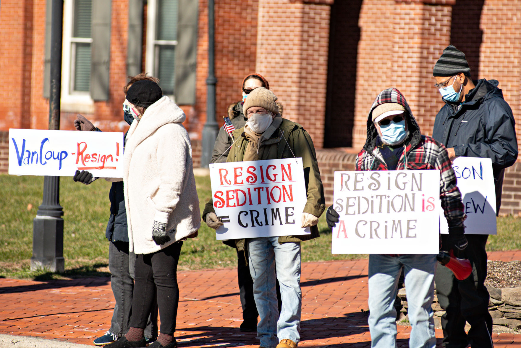 011021_nws_vandrewprotest
